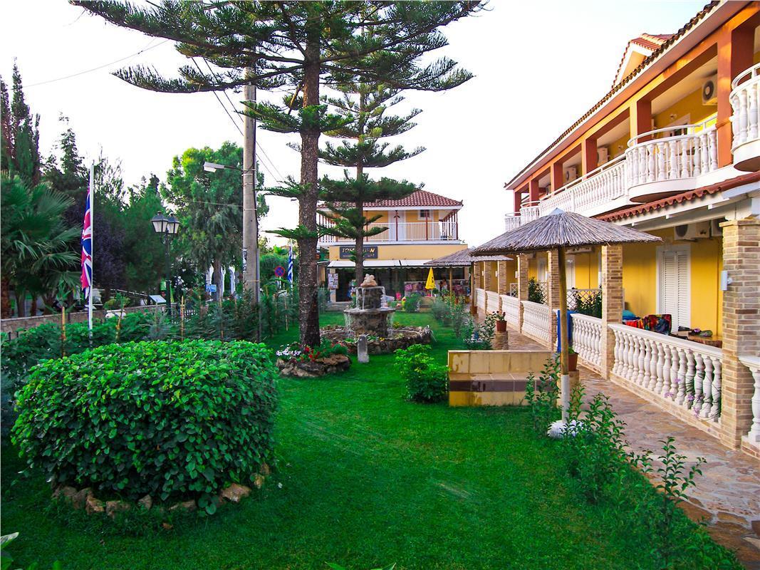 Tom & John Center Aparthotel Tsilivi  Ngoại thất bức ảnh